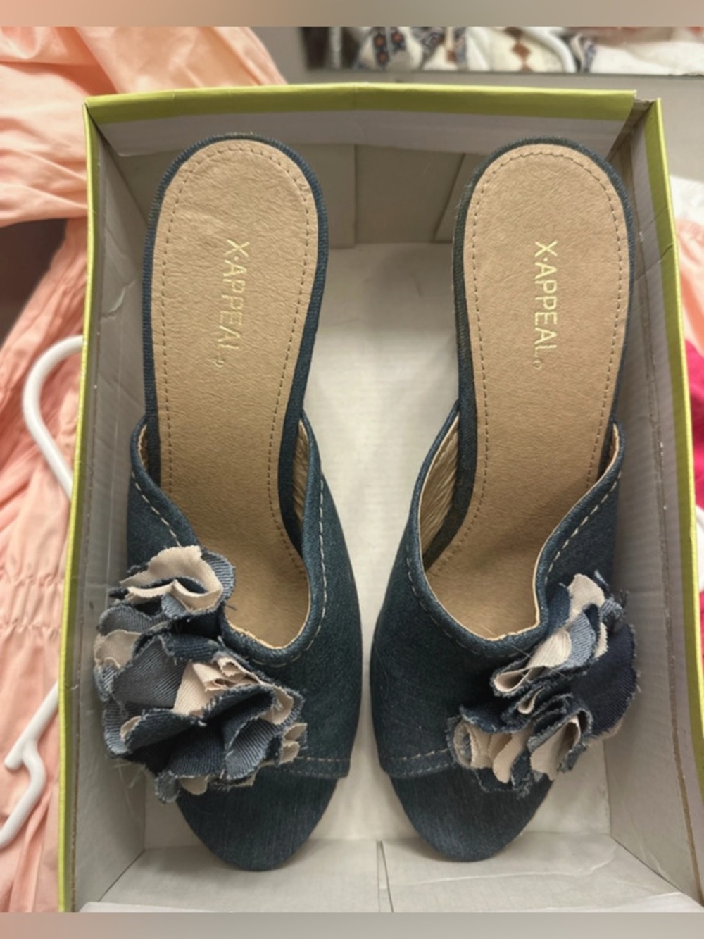 NEW- 9 X-Appeal Women's Mules  Denim Slide Sandals with Floral denim Accent